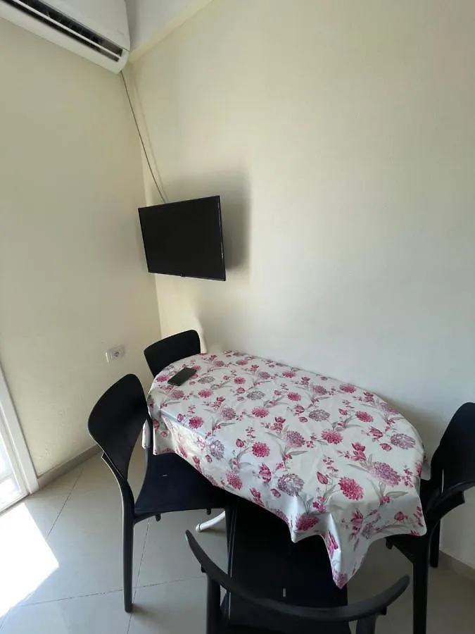 Orjon Apartments Ksamil